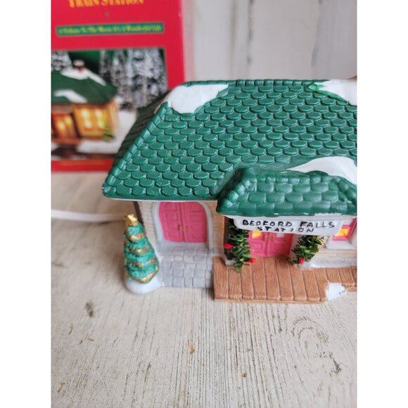 Bedford Falls Train Station It's a wonderful Life Vintage village accessory xmas - Picture 2 of 7